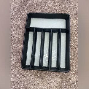 Rubbermaid Black Silver Drawer Utensil Organizer